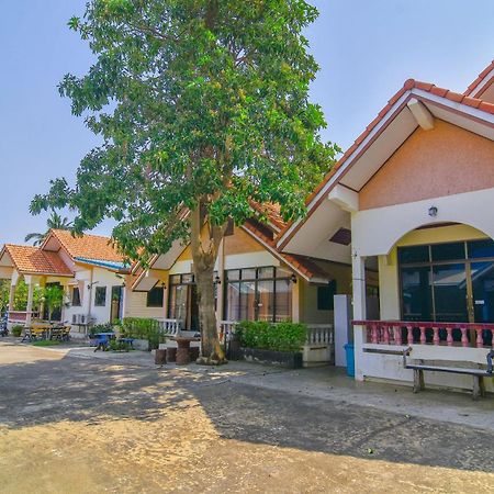 Hotel OYO 570 Seaside Hua Hin Exterior foto