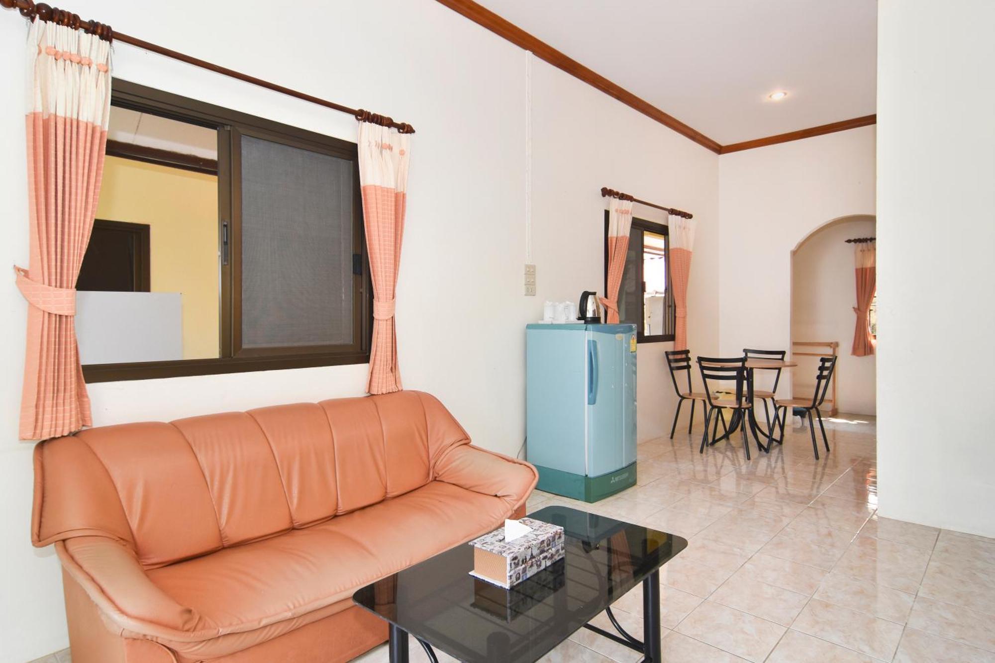 Hotel OYO 570 Seaside Hua Hin Exterior foto